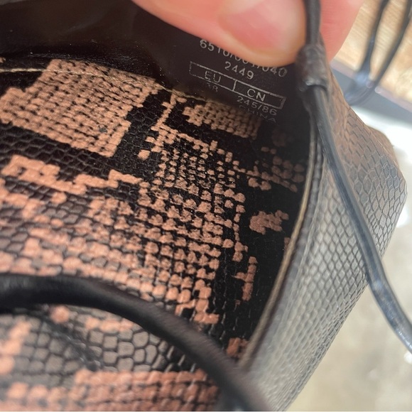 Zara black leather point toe ankle wrap ballet style embossed snake size 7.5 - Picture 13 of 16